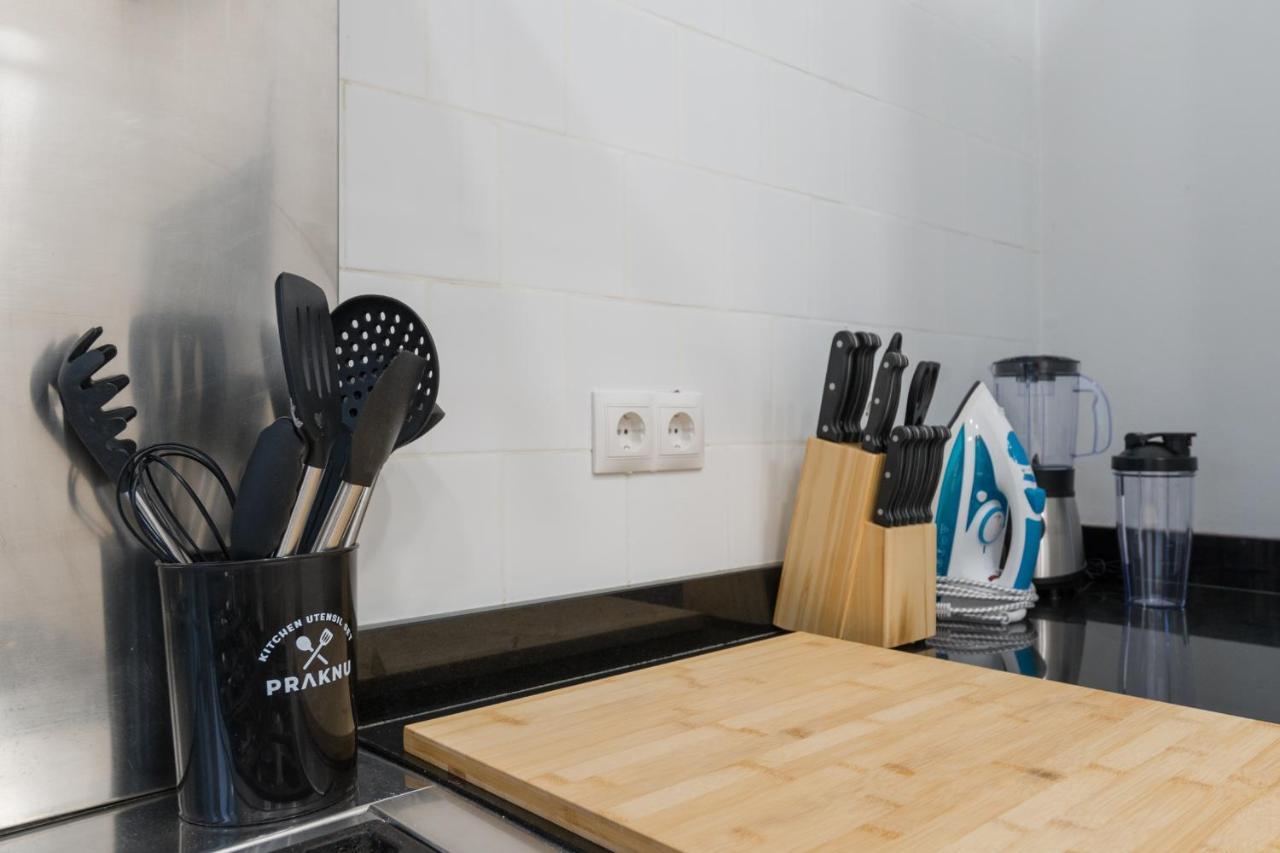 Vip Puerta Del Sol, By Monaro***** Apartment Мадрид Екстериор снимка